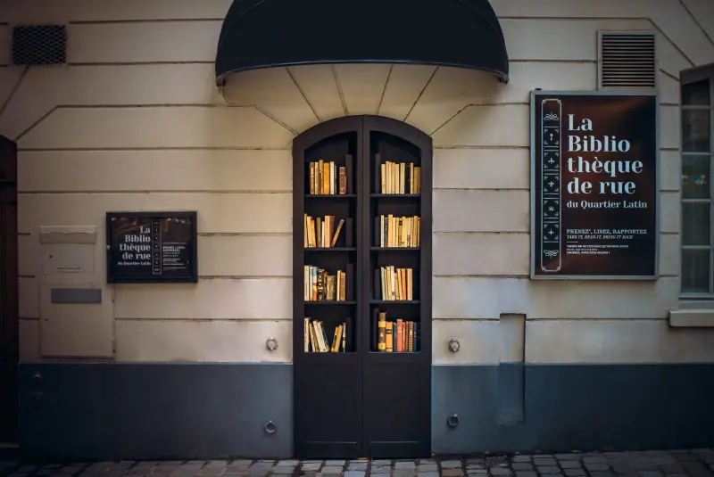 La bibliothèque de rue, panneau Quartier Latin